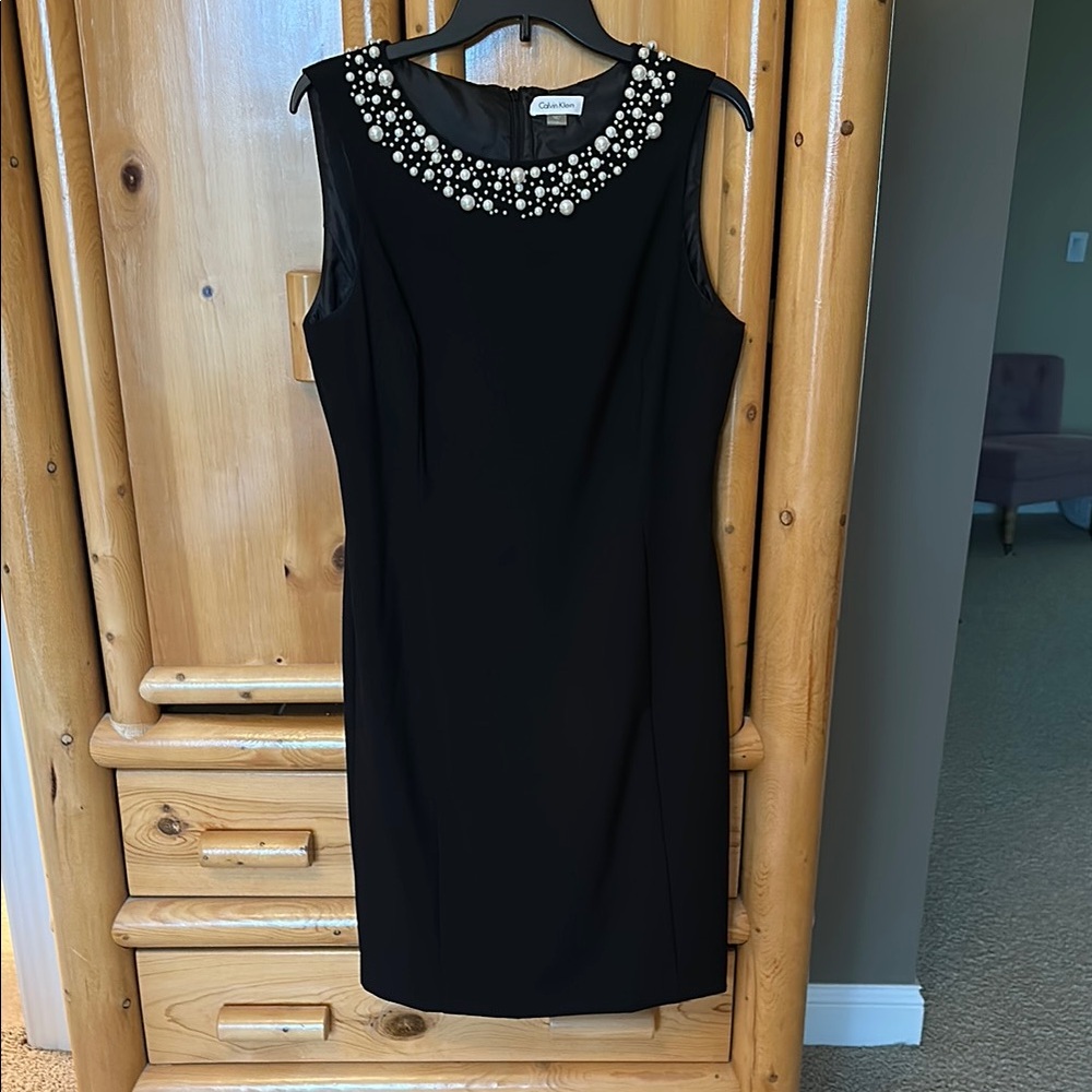 Calvin Klein Black Sleeveless Sheath Dress